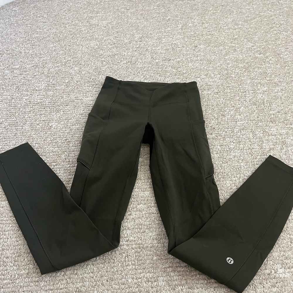 Lululemon Swiftly Speed Up leggings size 2 28in